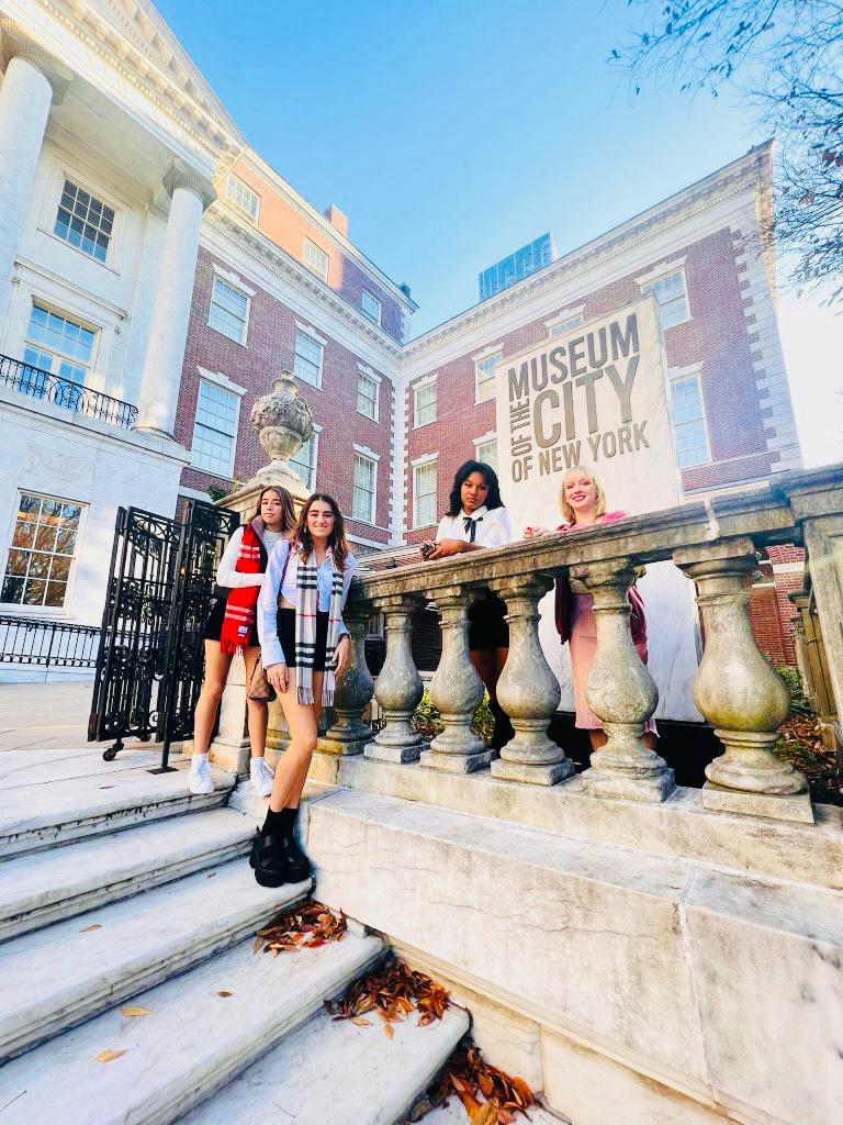 Platinum Gossip Girl & Central Park tour - The Original Gossip Girl Tour in NYC